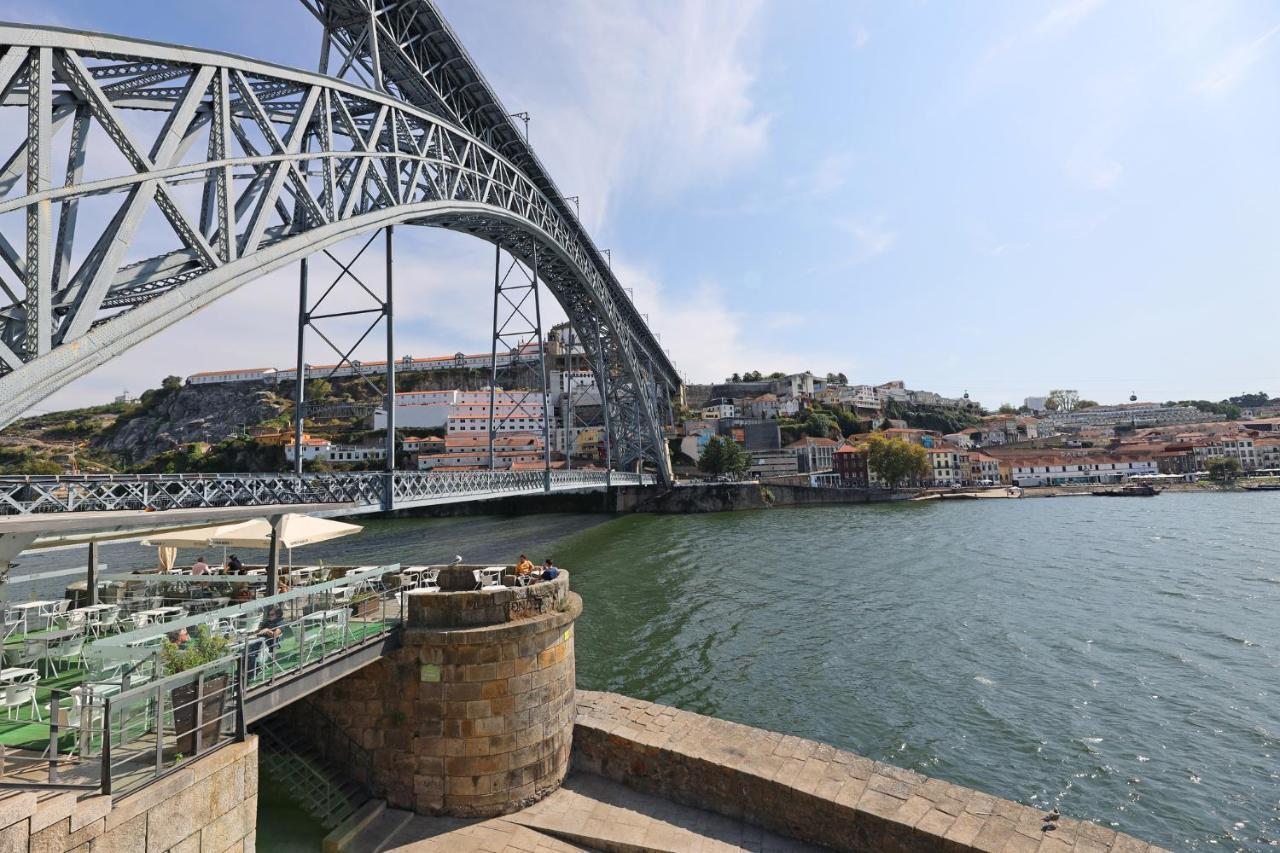 Flh Almada Cozy Apartment With View Porto Bagian luar foto
