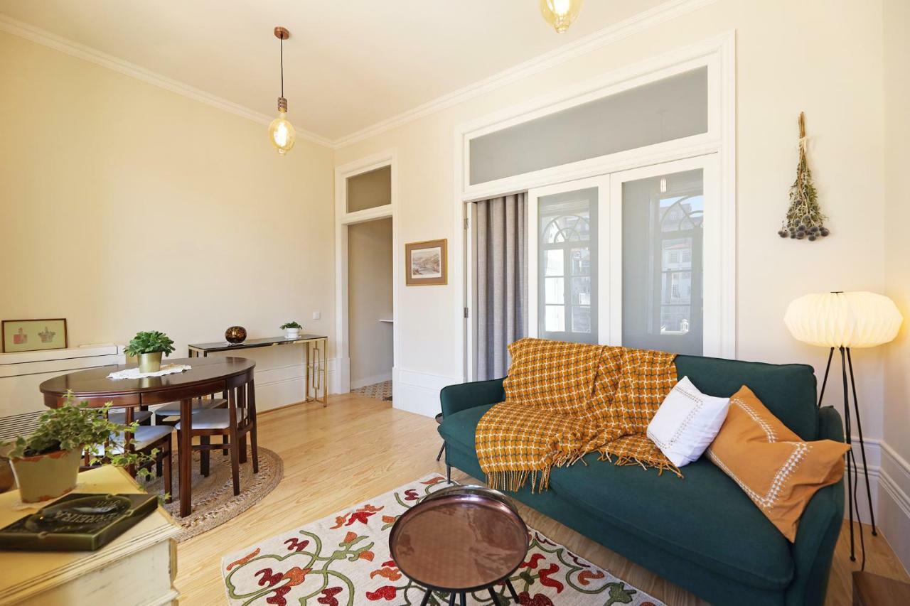 Flh Almada Cozy Apartment With View Porto Bagian luar foto